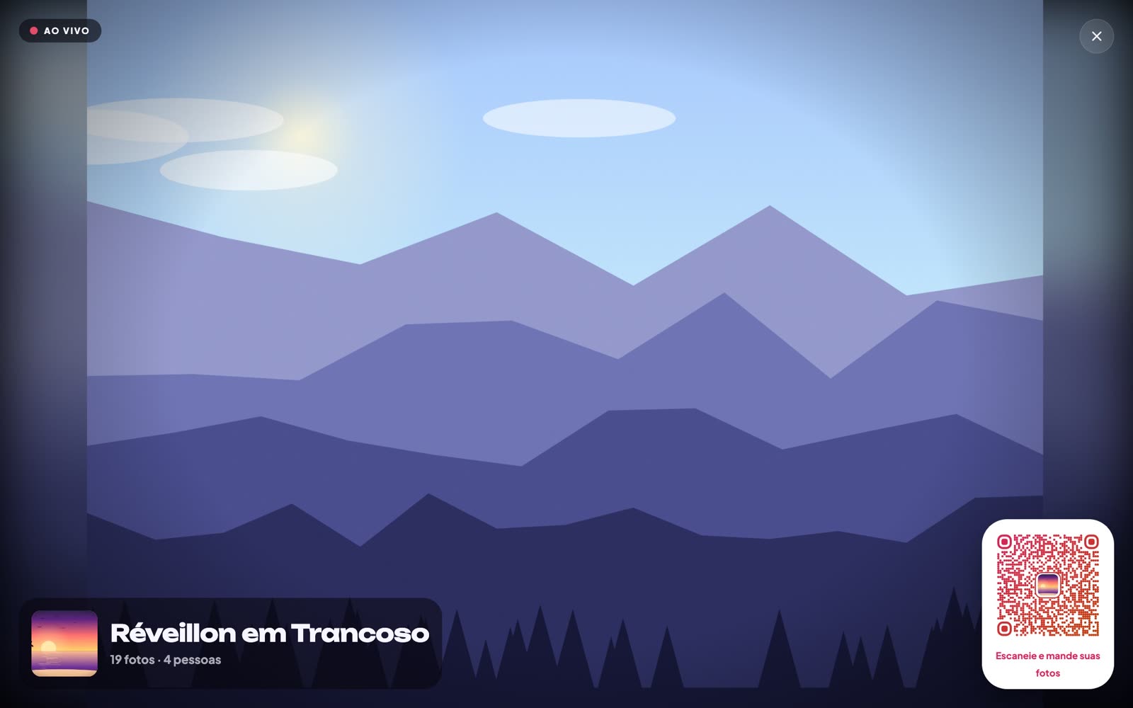 O telão da festa no laptop, com a foto do momento e o QR code